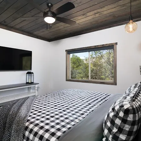 Overlook Cabin. Romantic Views Fire Pit/Hot Tub & Zion Adventure Orderville Exterior photo