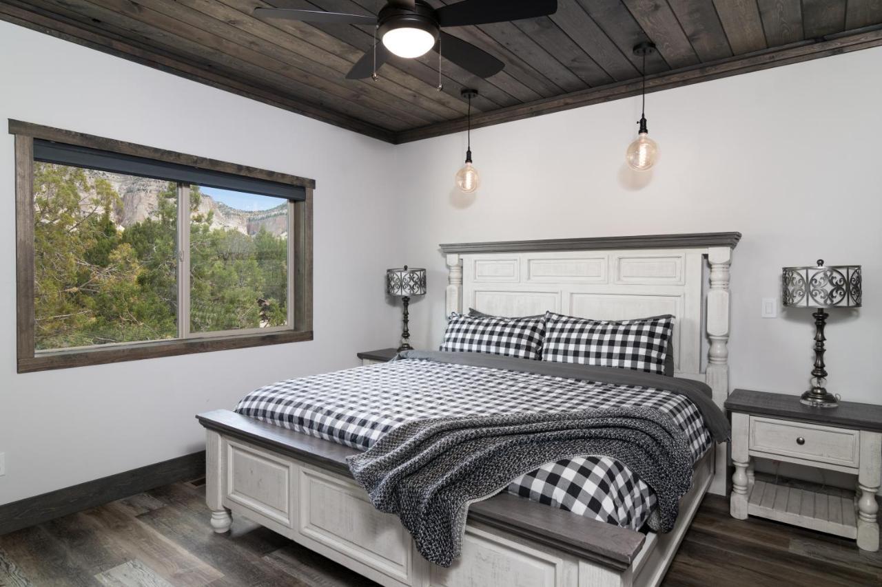Overlook Cabin. Romantic Views Fire Pit/hot Tub & Zion Adventure Casa de Férias *